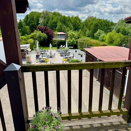 Blaue Maus Апартаменты Миров